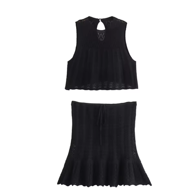 Guerlain Black Crew Neck Sleeveless Eyelet Knitted Top