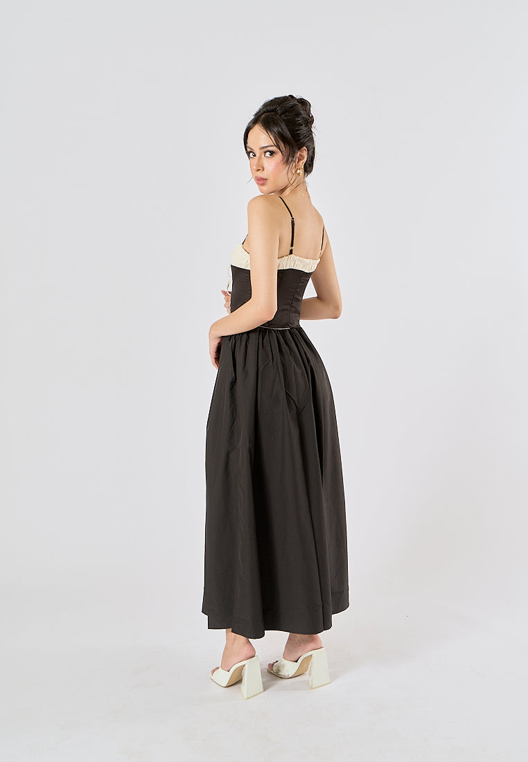 Agora Black Elastic Waist Pleated Fashion Long Skirt