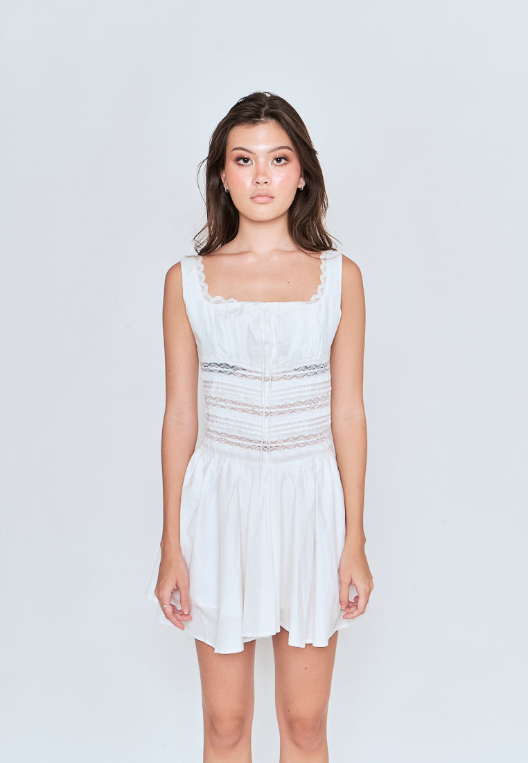 Kyomi White Lace Square Neckline Bow Bust Pleated Sleeveless Mini Dress