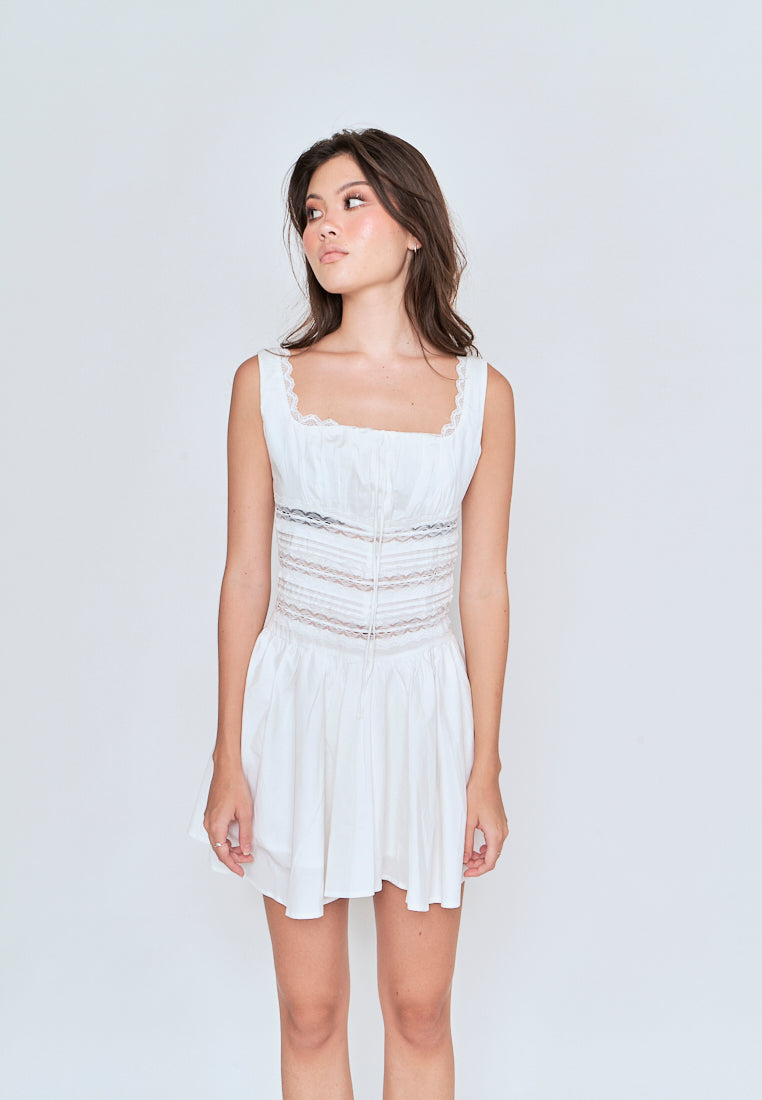 Kyomi White Lace Square Neckline Bow Bust Pleated Sleeveless Mini Dress