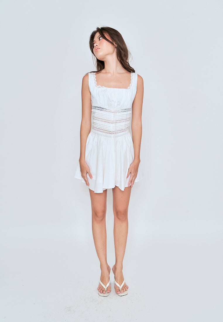 Kyomi White Lace Square Neckline Bow Bust Pleated Sleeveless Mini Dress