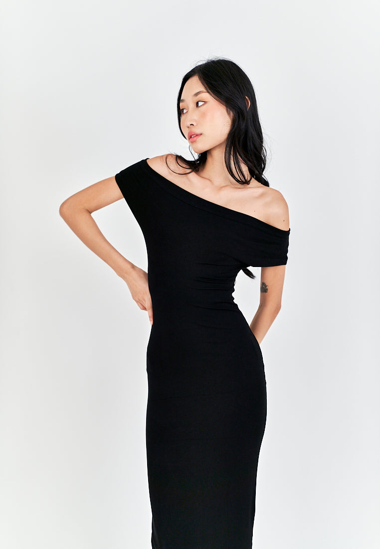 Analie Black Round Neck Knitted Short Sleeves Bodycon Midi Dress