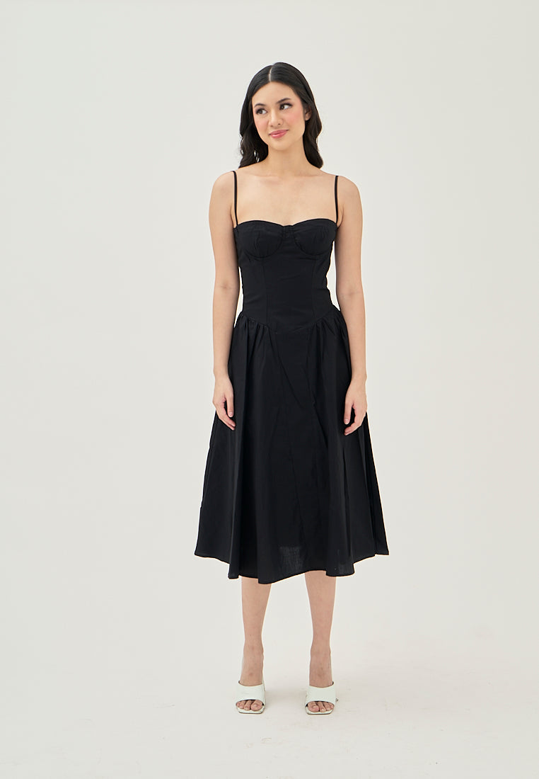 (PRE-ORDER: ETA November 10) Hiraya Black Sweetheart Neckline Shaped Bust Back Zipper Pleated Skirt Sleeveless Midi Dress