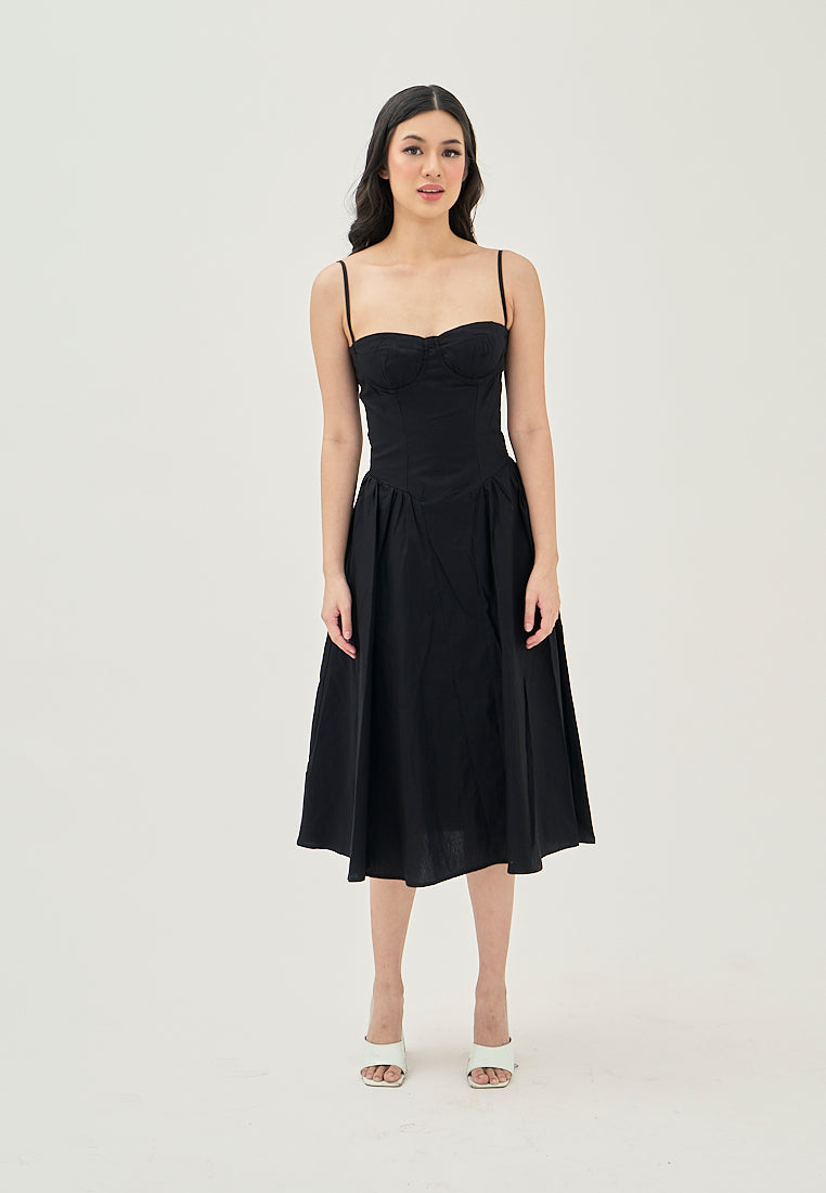 (PRE-ORDER: ETA November 10) Hiraya Black Sweetheart Neckline Shaped Bust Back Zipper Pleated Skirt Sleeveless Midi Dress