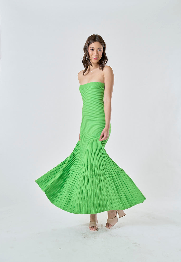 Aghamora Lime Green Kntted Bodycon Tube Midi DressAghamora Lime Green Kntted Bodycon Tube Midi Dress