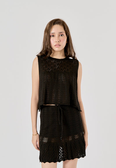 Guerlain Black Crew Neck Sleeveless Eyelet Knitted Top