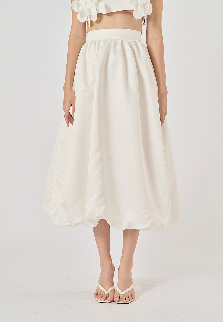 Long white pleated chiffon skirt best sale