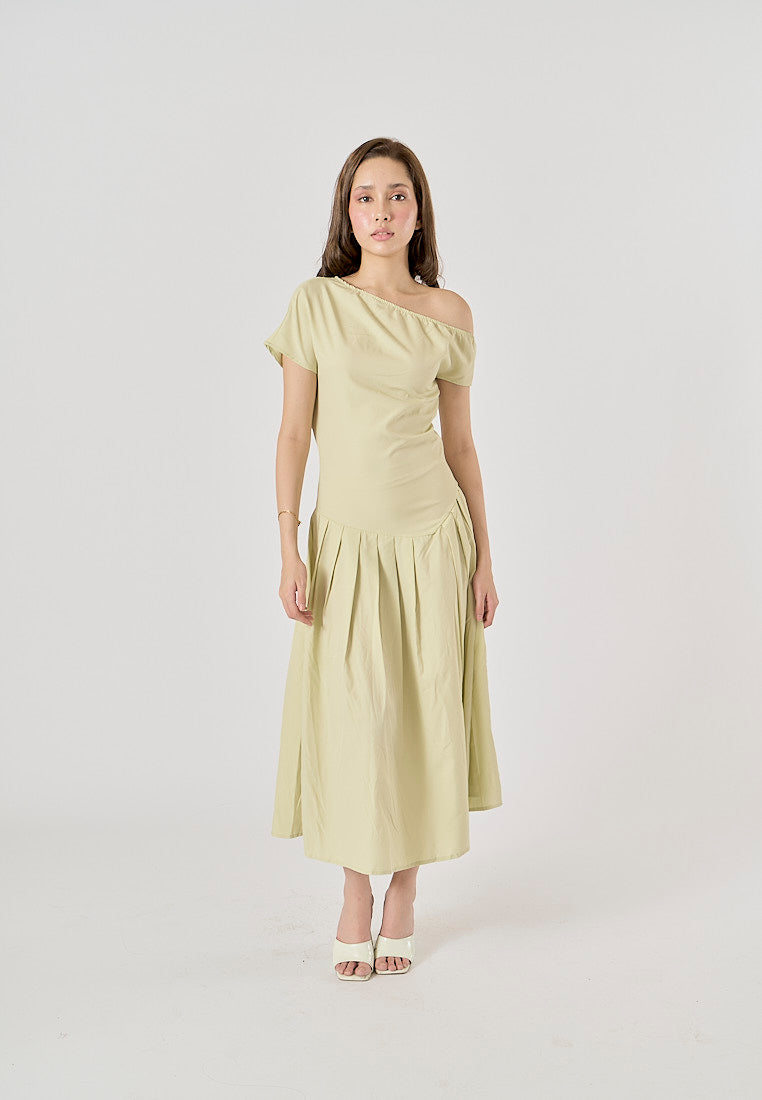 Zuria Pastel Green Pleated Asymmetric Collar Midi Dress