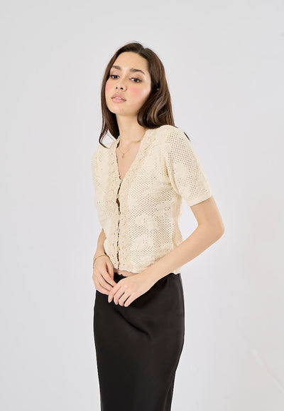 Chia Cream Knit With Buttons Flower Patterns Top