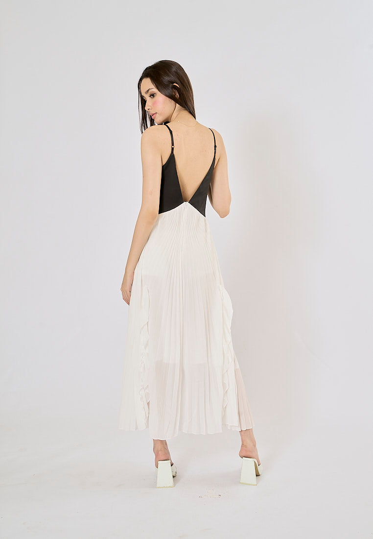 Fordham Black and White Patchwork V-Collar Pleated Maxi Dress