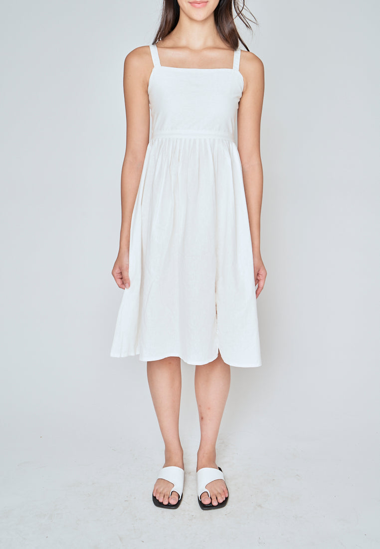 Yoshie White Sleeveless Zipper Back Pleated Side Slit Midi Dress