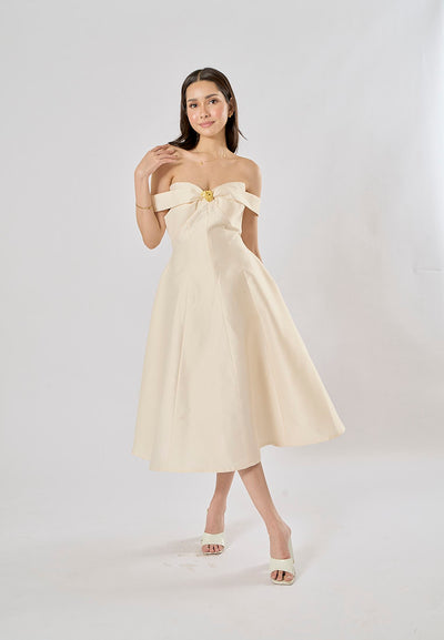 Maan White Halter Sweetheart Neckline Pleated Midi Dress