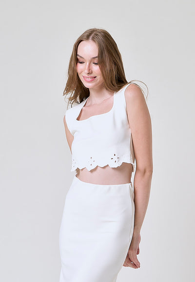 Ritzie White Knit Embroidered Crop Top